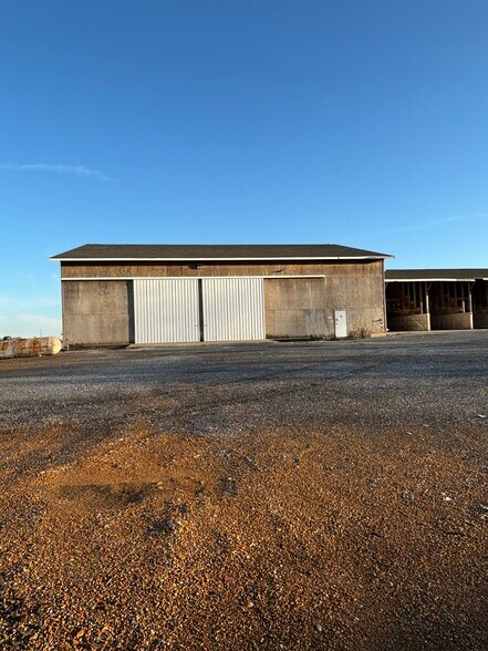 More Photos Of 9625 KY-121, Fancy Farm Warehouse For Sale