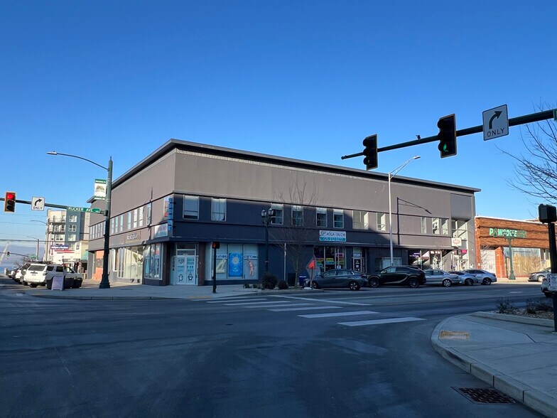 More Photos Of 1313 Hewitt Ave, Everett Storefront Retail Residential For Sale