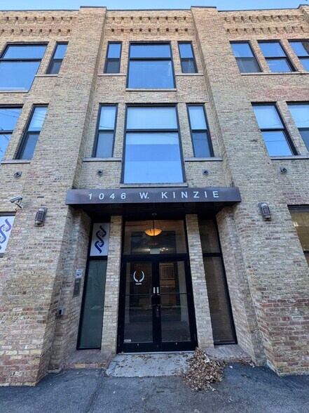 More Photos Of 1046 W Kinzie St, Chicago Loft Creative Space For Lease