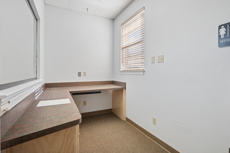 More Photos Of 6407 Colleyville Blvd, Colleyville Medical For Lease