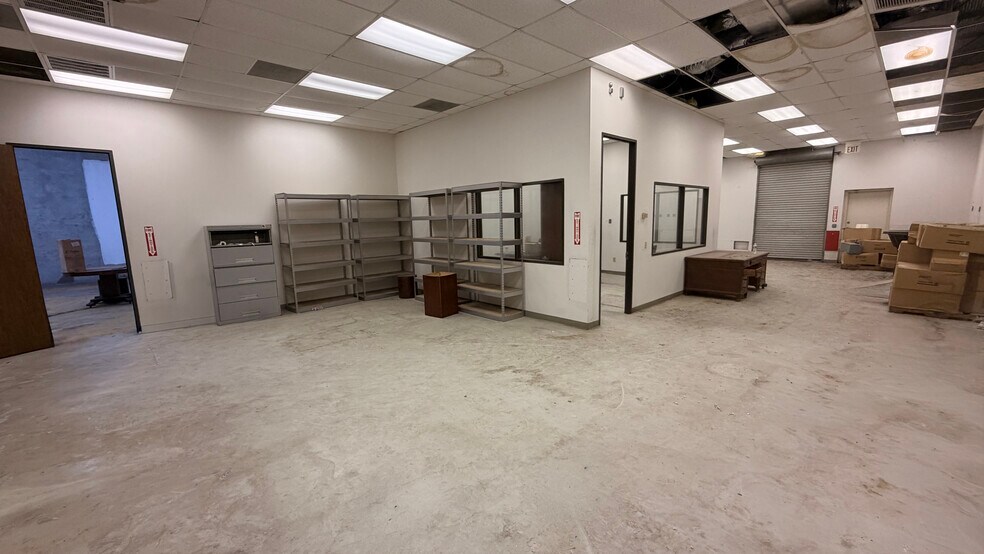 More Photos Of 4739 Dacoma st, Houston Industrial For Lease