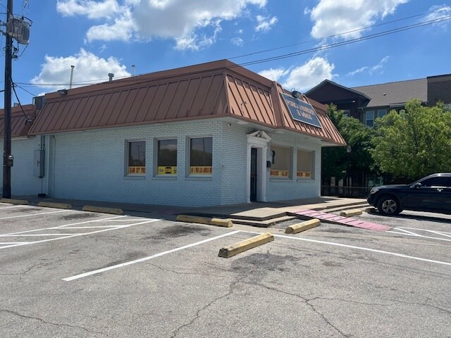 More Photos Of 4500-4550 Gus Thomasson Rd, Mesquite Unknown For Lease