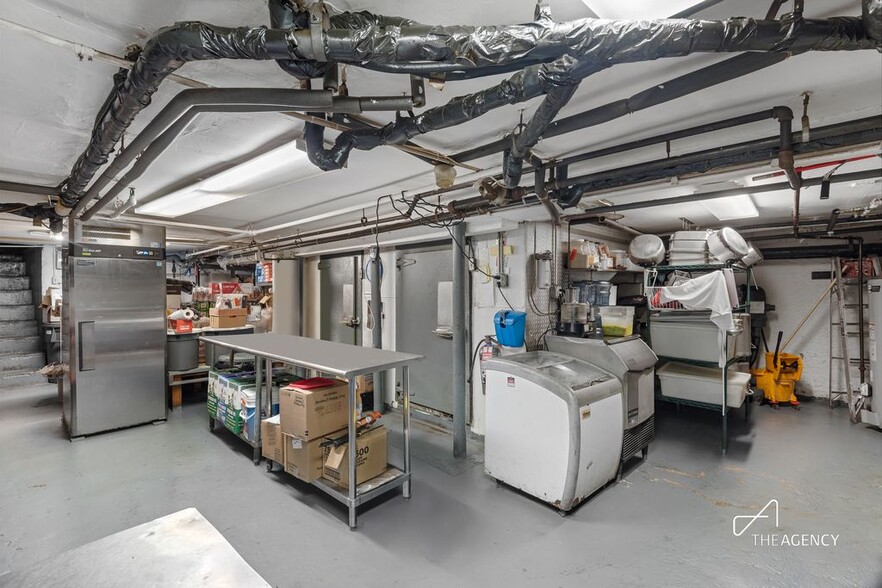 More Photos Of 753 Coney Island Ave, Brooklyn Restaurant For Lease