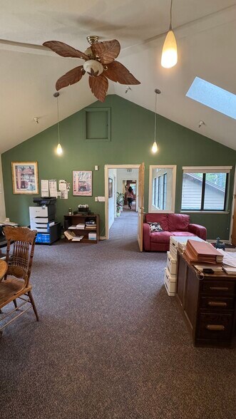 More Photos Of 13350 W Park Ave, Boulder Creek Loft Creative Space For Lease