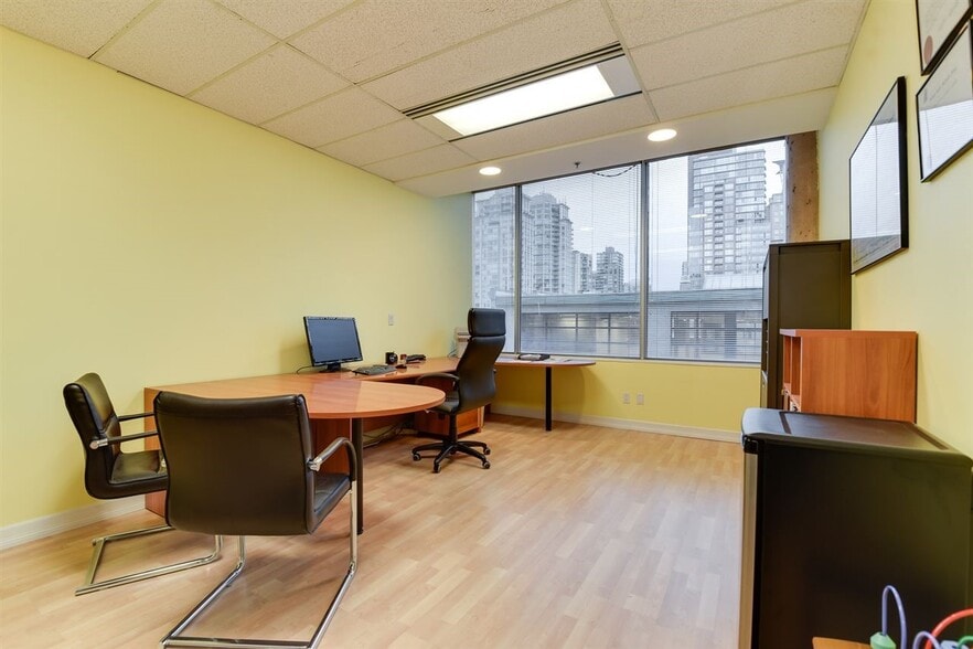 More Photos Of 938 Howe St, Vancouver Medical For Sale