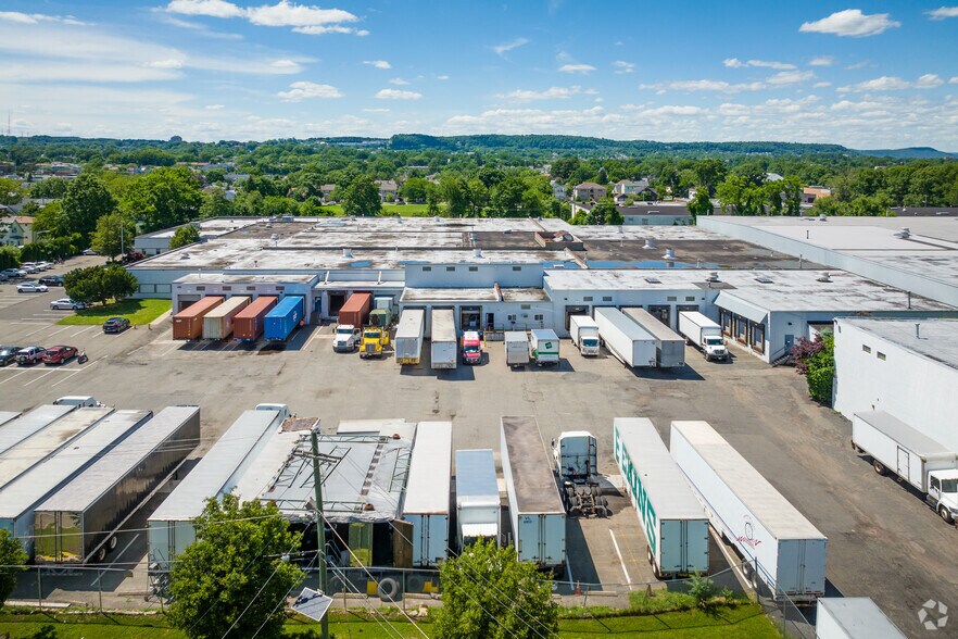 More Photos Of 1 Lisbon St, Clifton Distribution For Sale