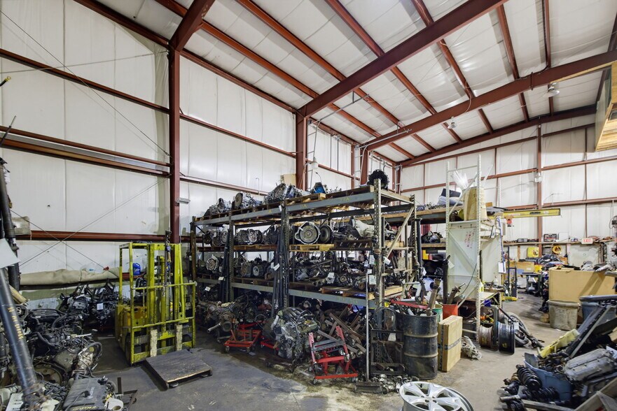 More Photos Of 428 Railroad St, Thomaston Industrial For Sale