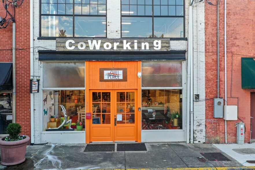 More Photos Of 346 S Worth St, Burlington Office For Lease