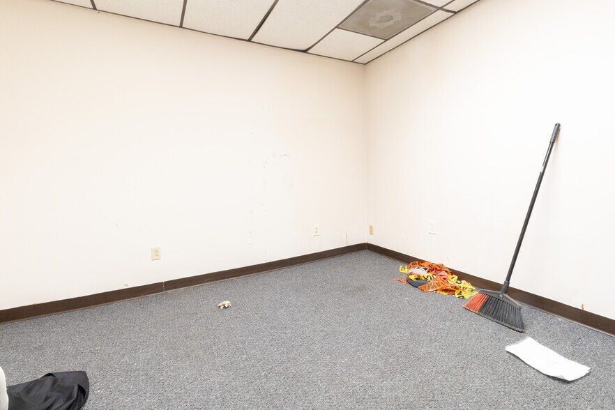 More Photos Of 454 W 8th Ave, West Homestead Warehouse For Sale