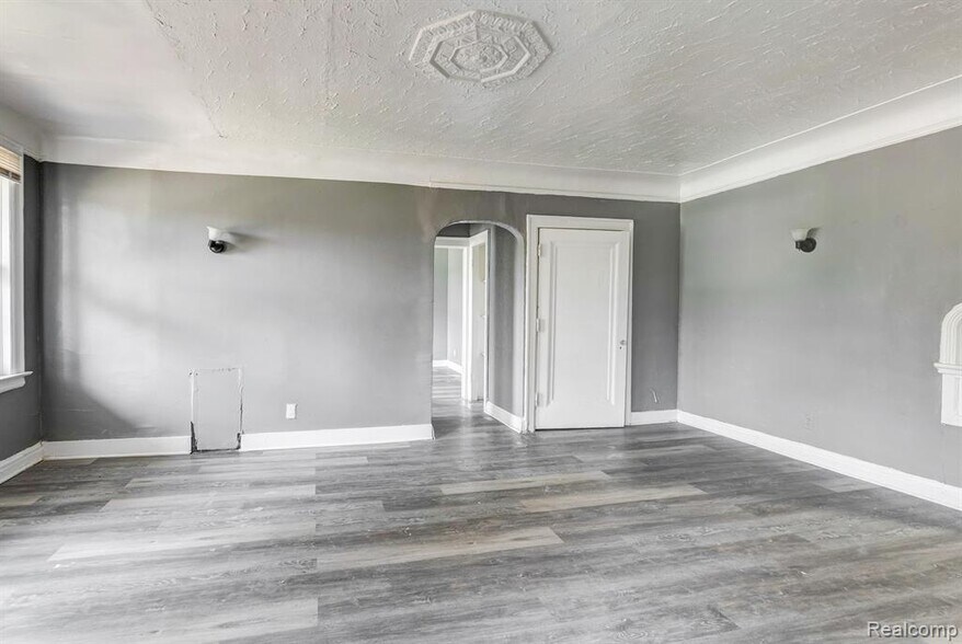 More Photos Of 13535 La Salle Blvd, Detroit Multifamily For Sale