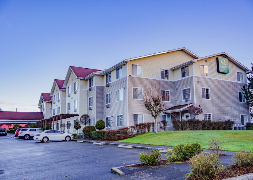 More Photos Of 1400 S 348th St, Federal Way Hotel For Sale