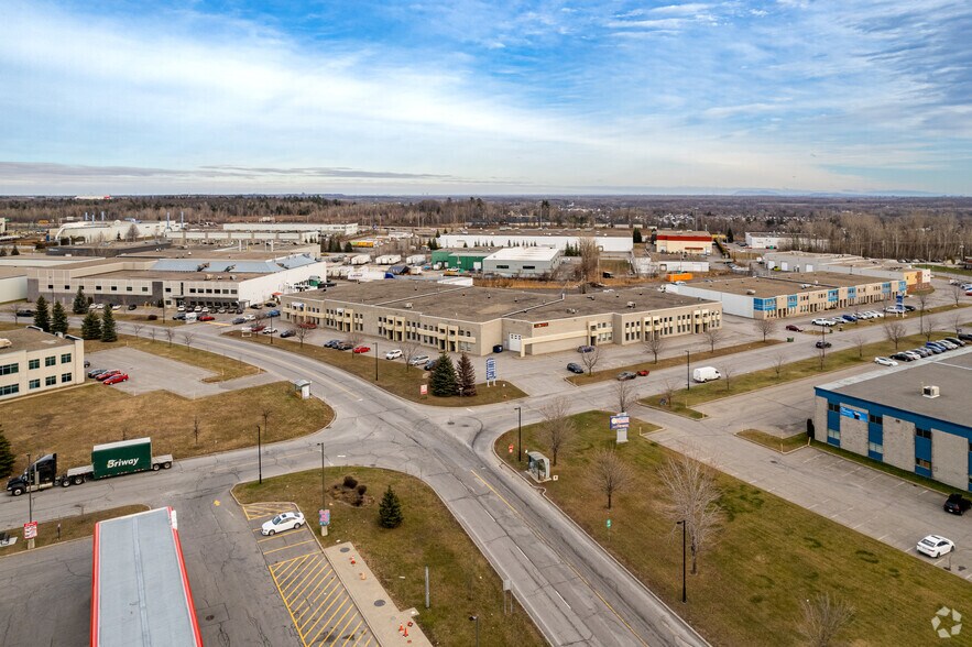 More Photos Of 751-759 De La Sablière Rue De La Sablière, Bois-des-filion Warehouse For Lease