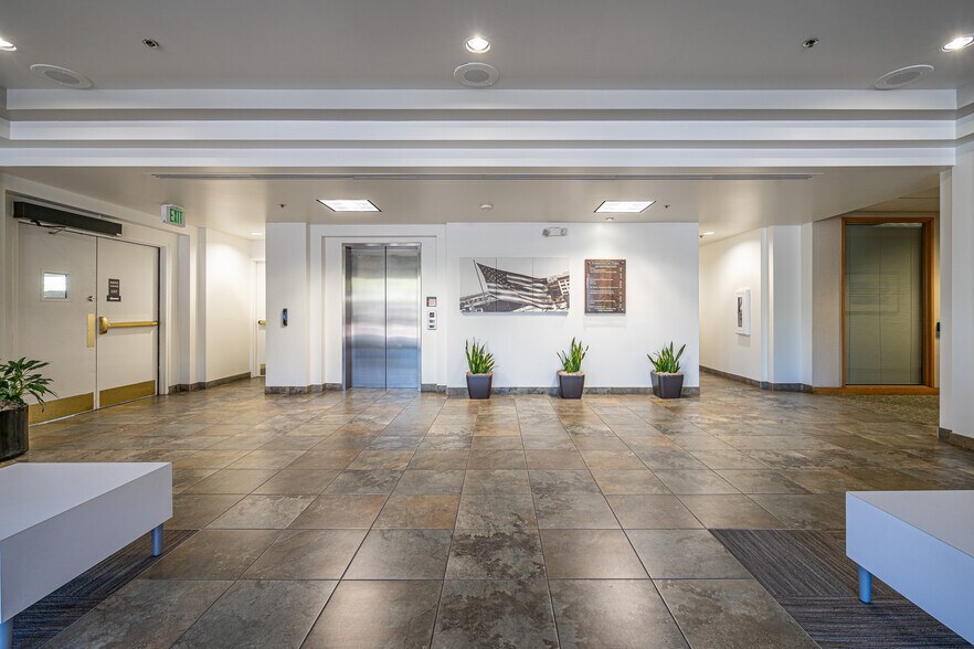 More Photos Of 3839 N 3rd St, Phoenix Office For Lease