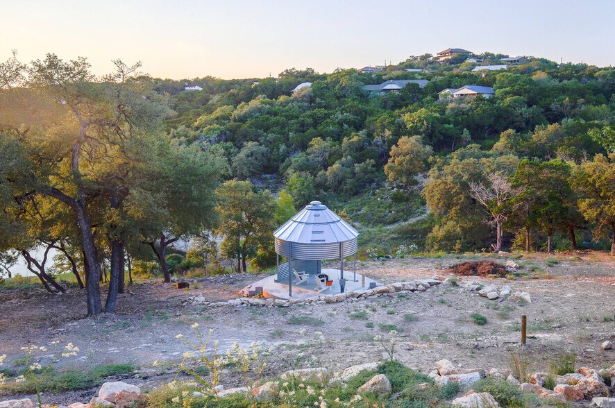 More Photos Of 420 Simon Crest, Canyon Lake Hospitality For Sale