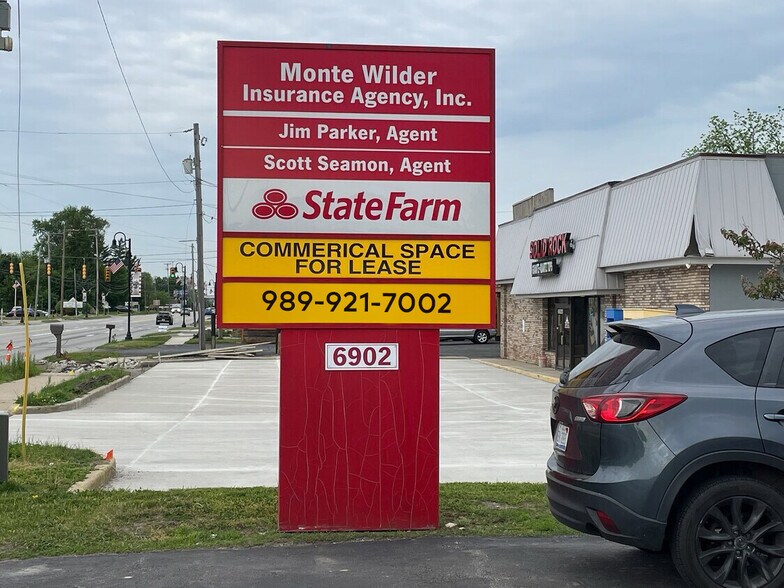 More Photos Of 6904 Gratiot Rd, Saginaw Office For Lease