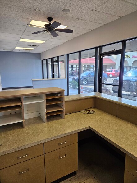 More Photos Of 6017-6025 E McKellips Rd, Mesa Unknown For Lease