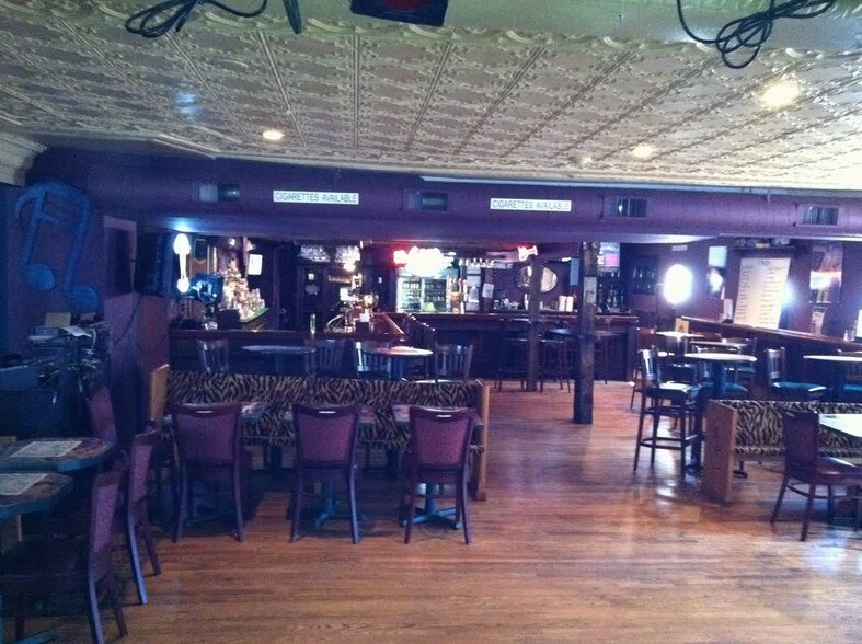 More Photos Of 45 Main St, Stanhope Bar For Sale