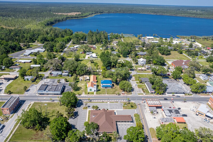 More Photos Of 300 W Main St, Lake Butler Storefront Retail Office For Sale