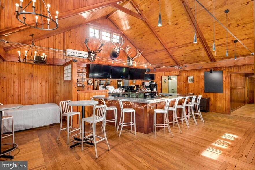 More Photos Of 1821 River Rd, Upper Black Eddy Restaurant For Sale