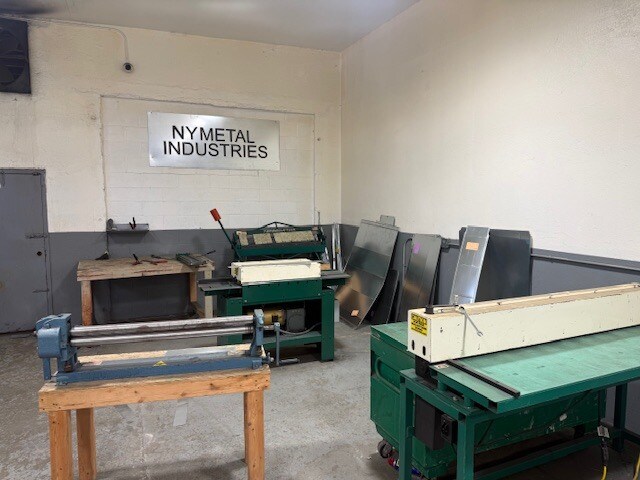 More Photos Of 317 E 3rd St, Mount Vernon Auto Repair For Sale