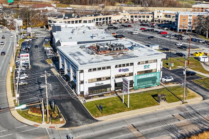 More Photos Of 640-690 W Dekalb Pike, King Of Prussia Storefront For Lease