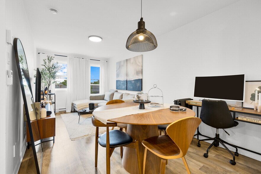 More Photos Of 1603-1607 Rue Godin, Longueuil Apartments For Sale