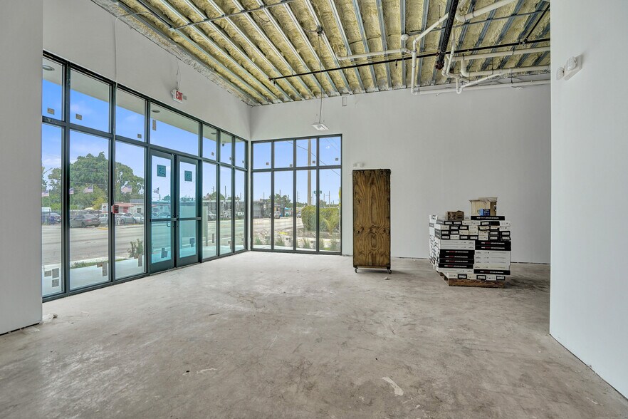 More Photos Of 401 Pembroke, Hallandale Beach Apartments For Lease