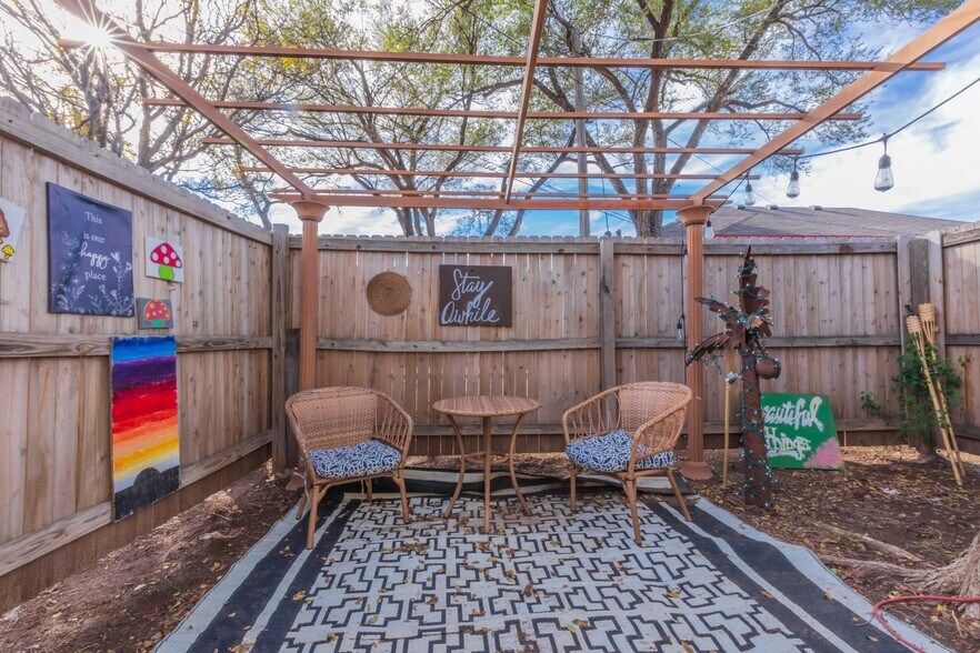 More Photos Of 907 S Madison St, Amarillo Storefront Retail Residential For Sale