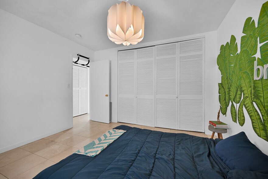 More Photos Of 759 Meridian Ave, Miami Beach Apartments For Sale