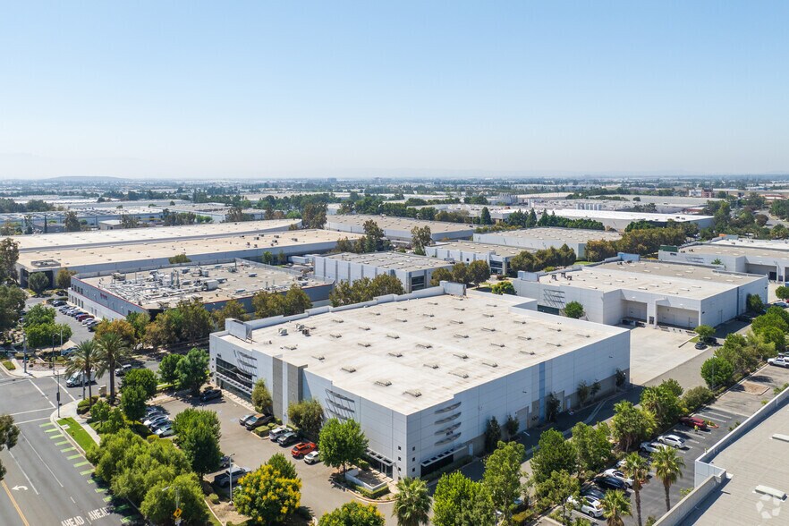 More Photos Of 8676 Rochester Ave, Rancho Cucamonga Warehouse For Lease