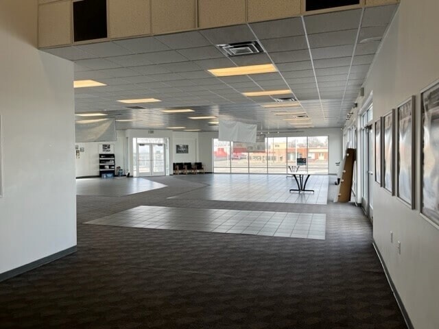 More Photos Of 540 N Emerson Ave, Idaho Falls General Retail For Sale