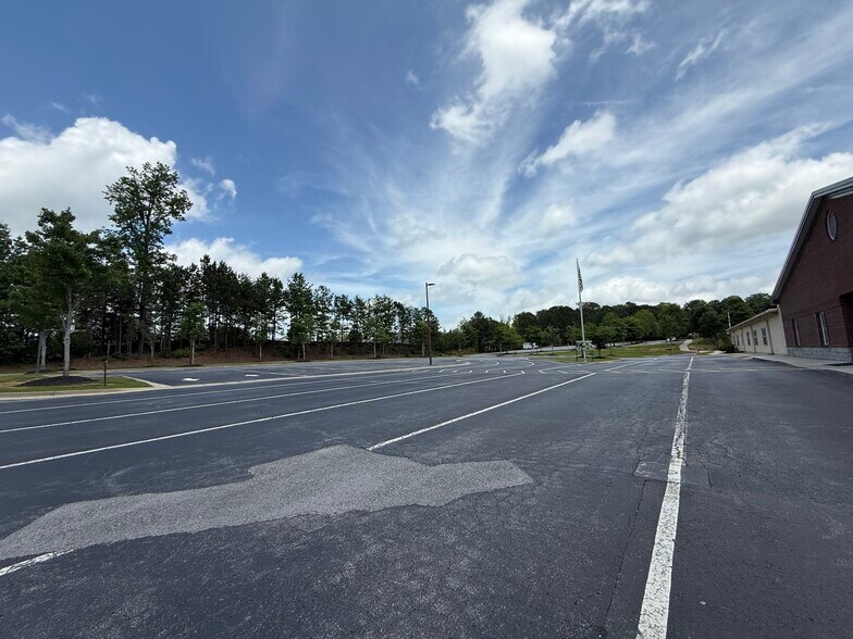More Photos Of 3075 Trickum Rd, Woodstock Religious Facility For Lease