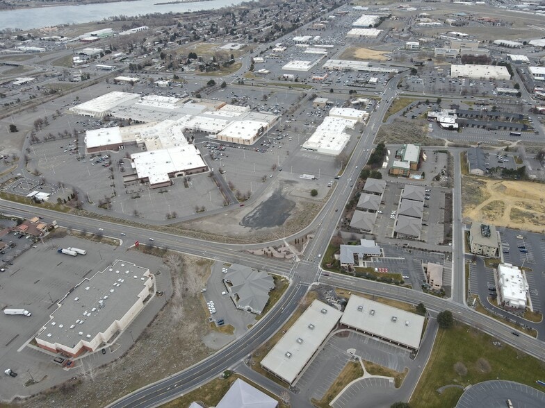 More Photos Of 8203 W Quinault Ave, Kennewick Office For Lease