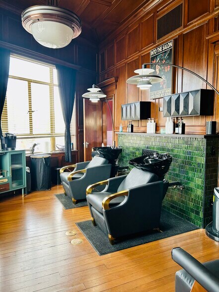 More Photos Of 3121 Broadway St, Paducah Storefront Retail Office For Sale