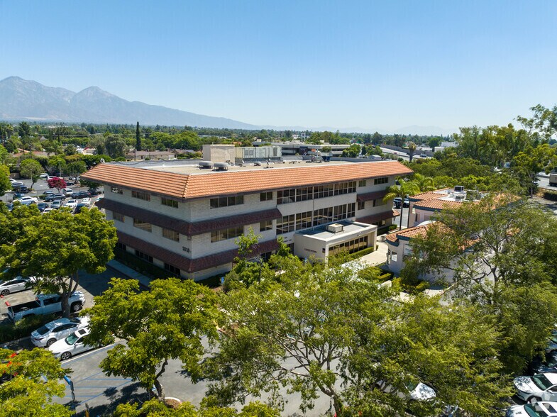 More Photos Of 1818 N Orange Grove Ave, Pomona Medical For Lease
