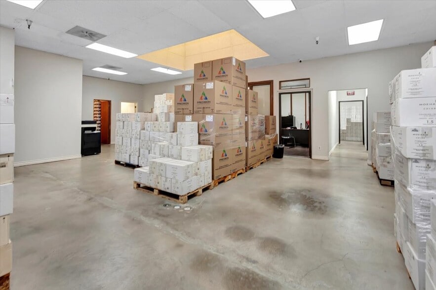 More Photos Of 1061 S Melrose St, Placentia Warehouse For Lease