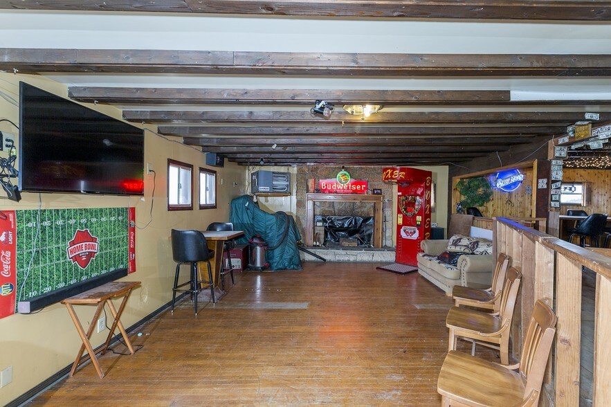 More Photos Of 8355-8365 S Highway 89, Kirkland Trailer Camper Park For Sale