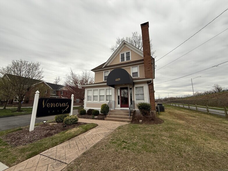 Primary Photo Of 449 Naubuc Ave, Glastonbury Freestanding For Sale