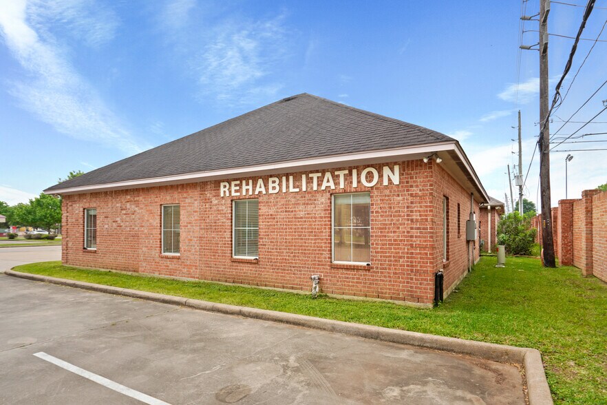 More Photos Of 1618 S Mason Rd, Katy Medical For Sale
