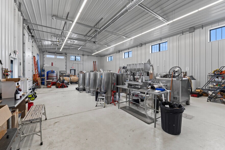 More Photos Of 10 Leeds Junction Rd, Leeds Winery Vineyard For Sale