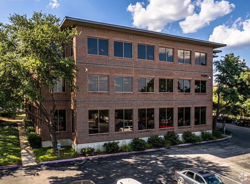 More Photos Of 11467 Huebner Rd, San Antonio Office For Lease