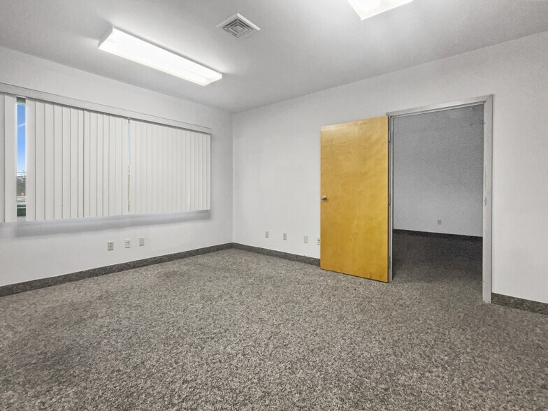 More Photos Of 608 N High St, Millville Medical For Sale