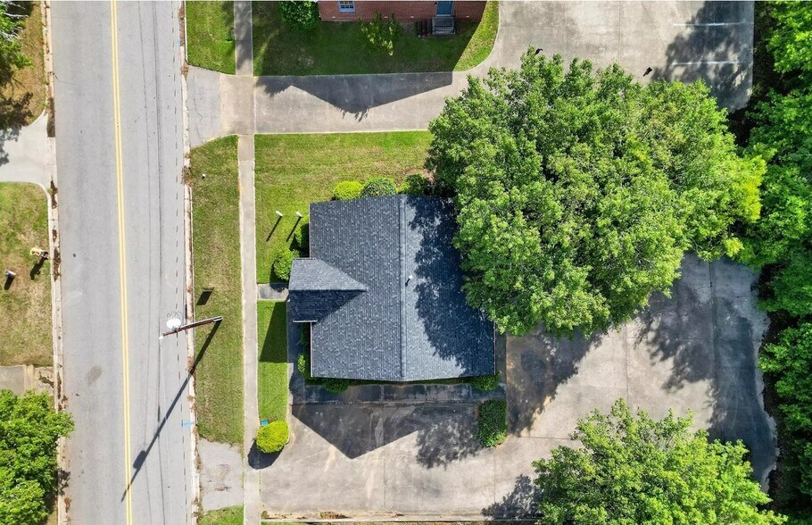 More Photos Of 209 W Barr St, Lancaster Office For Sale