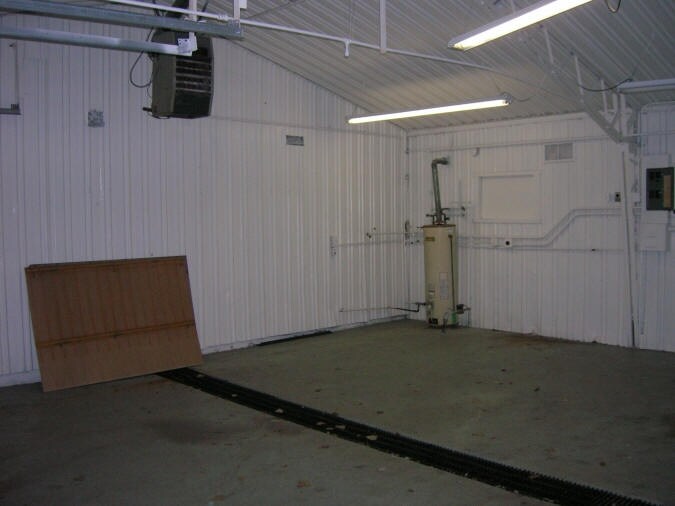 More Photos Of 2020 Dixie Hwy, Waterford Freestanding For Lease