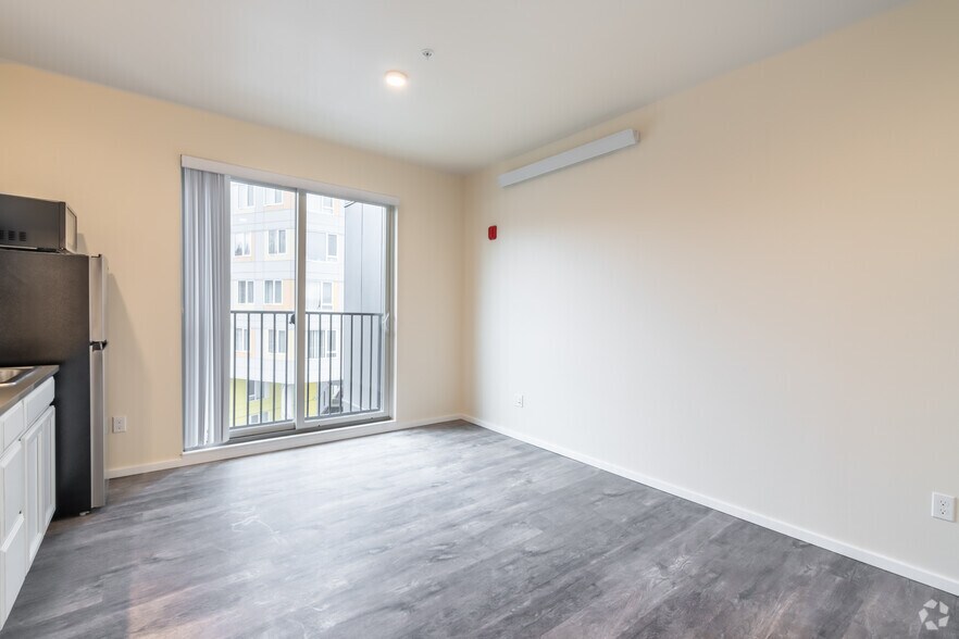 More Photos Of 2807 S Hanford St, Seattle Multifamily For Sale