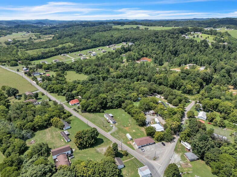 More Photos Of 1701 Dumplin Loop Rd, New Market Freestanding For Sale