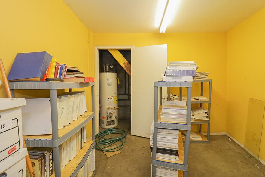 More Photos Of 704 California Ave, Rochester Industrial For Sale