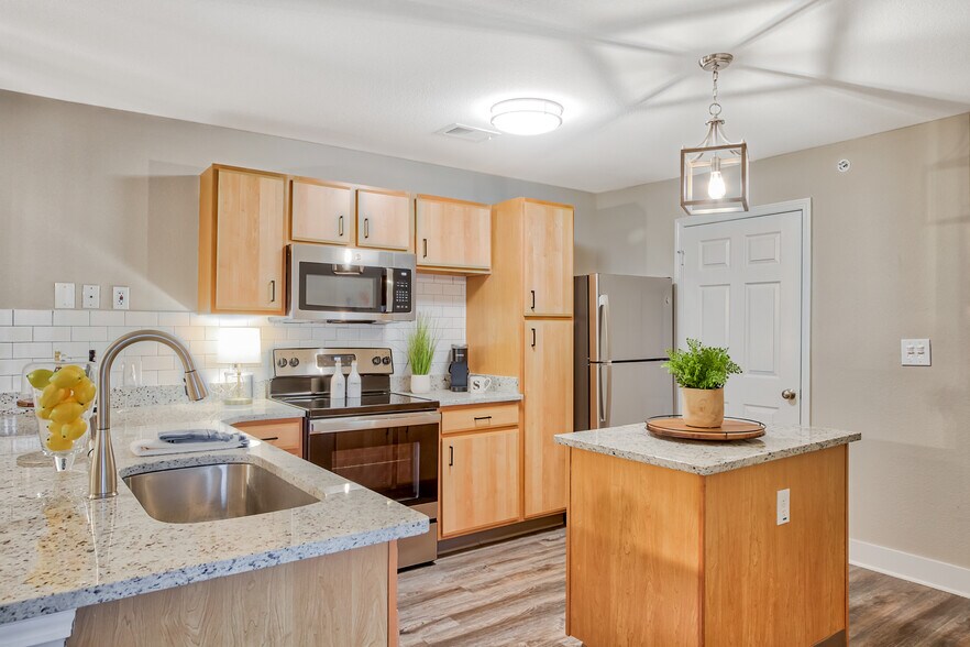 More Photos Of 400 Legends Terrace Dr, Eureka Apartments For Sale