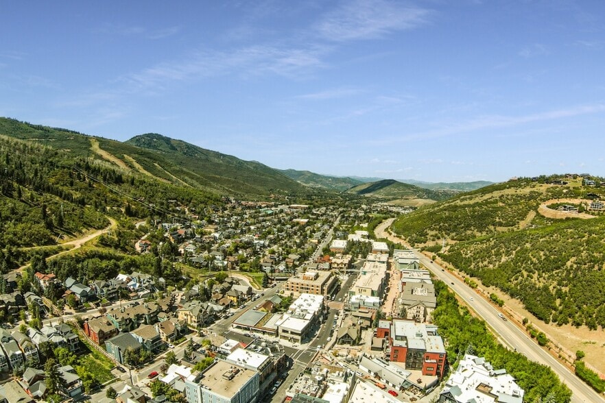 More Photos Of 537 Main St, Park City Storefront Retail Office For Lease