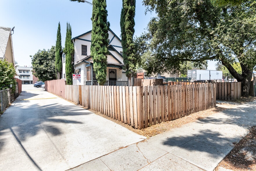 More Photos Of , Pasadena Unknown For Sale